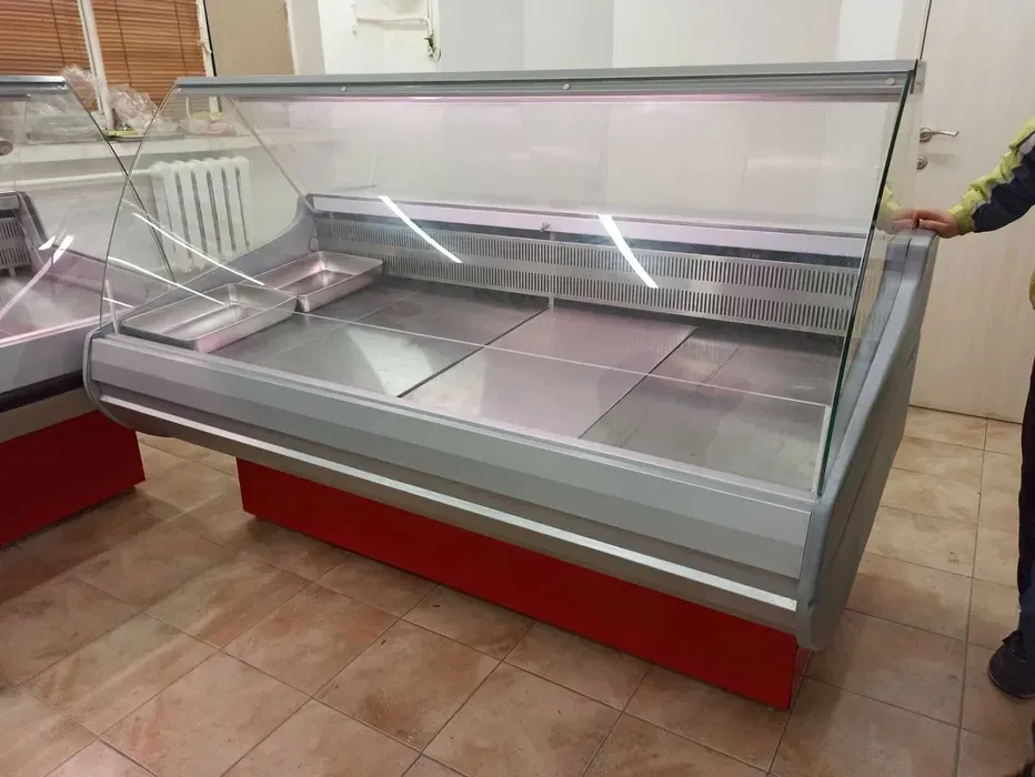 Холодильне обладнання, холодильні вітрини