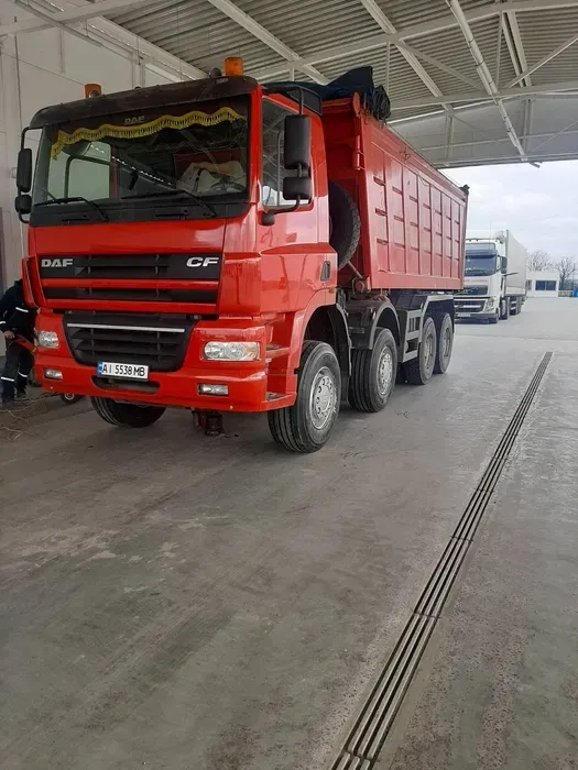 Послуги екскаватора і самоскида