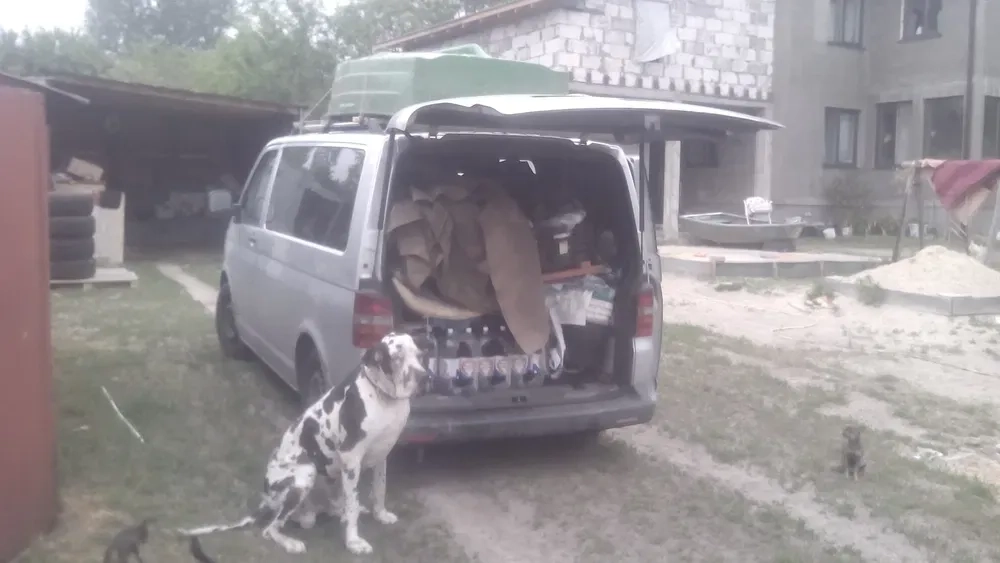 Стоянка парковка авто в приватному будинку довгостроково 