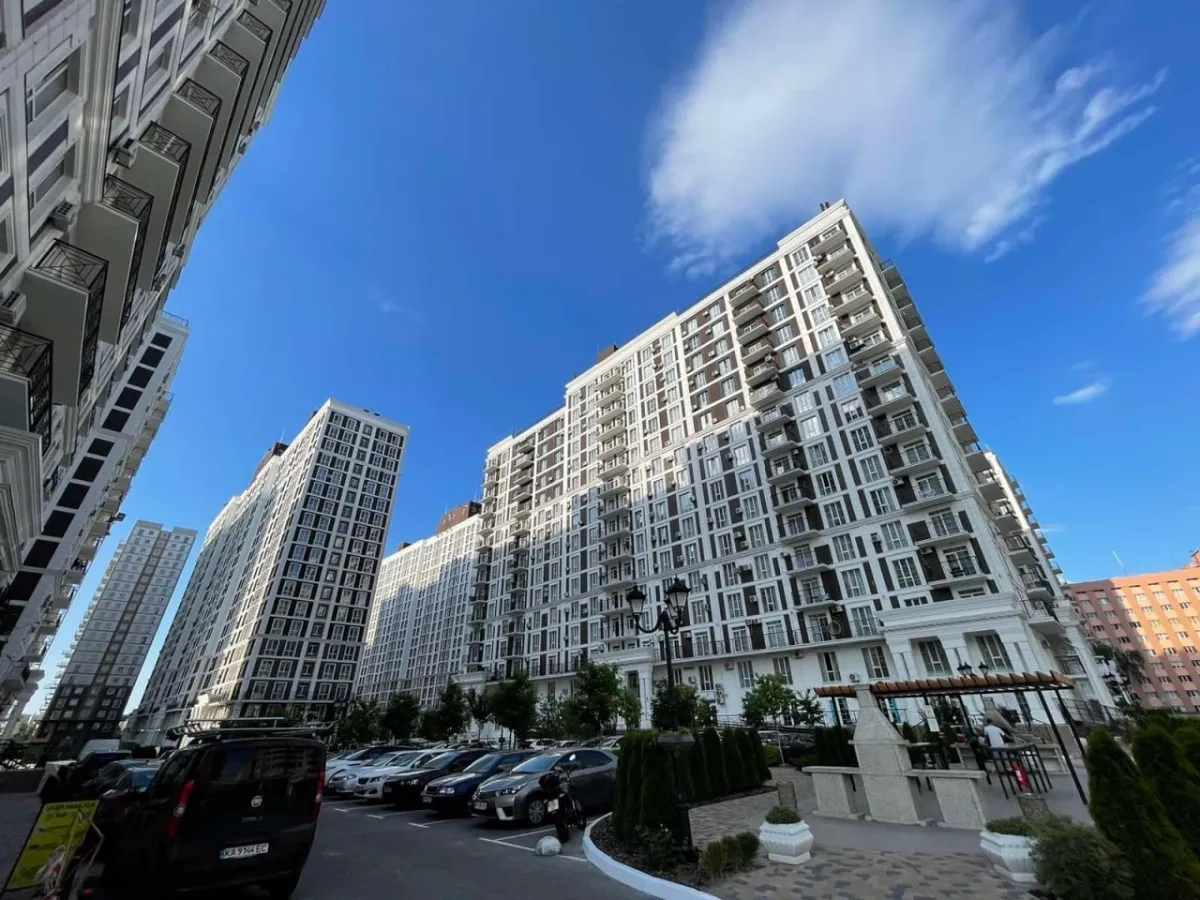 Фасадне приміщення 48 м2 в ЖК Нова Англія