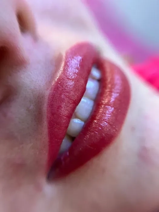 Перманентний макіяж у Чернігові: Підкреслю вашу природну красу