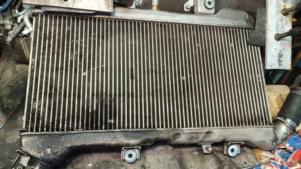 СТО. Ремонт інтеркулера Land Cruiser 200