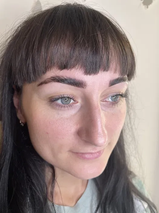 Ламинирование ресниц и бровей— естественное преображение