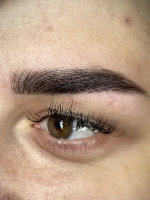Ламинирование ресниц и бровей— естественное преображение