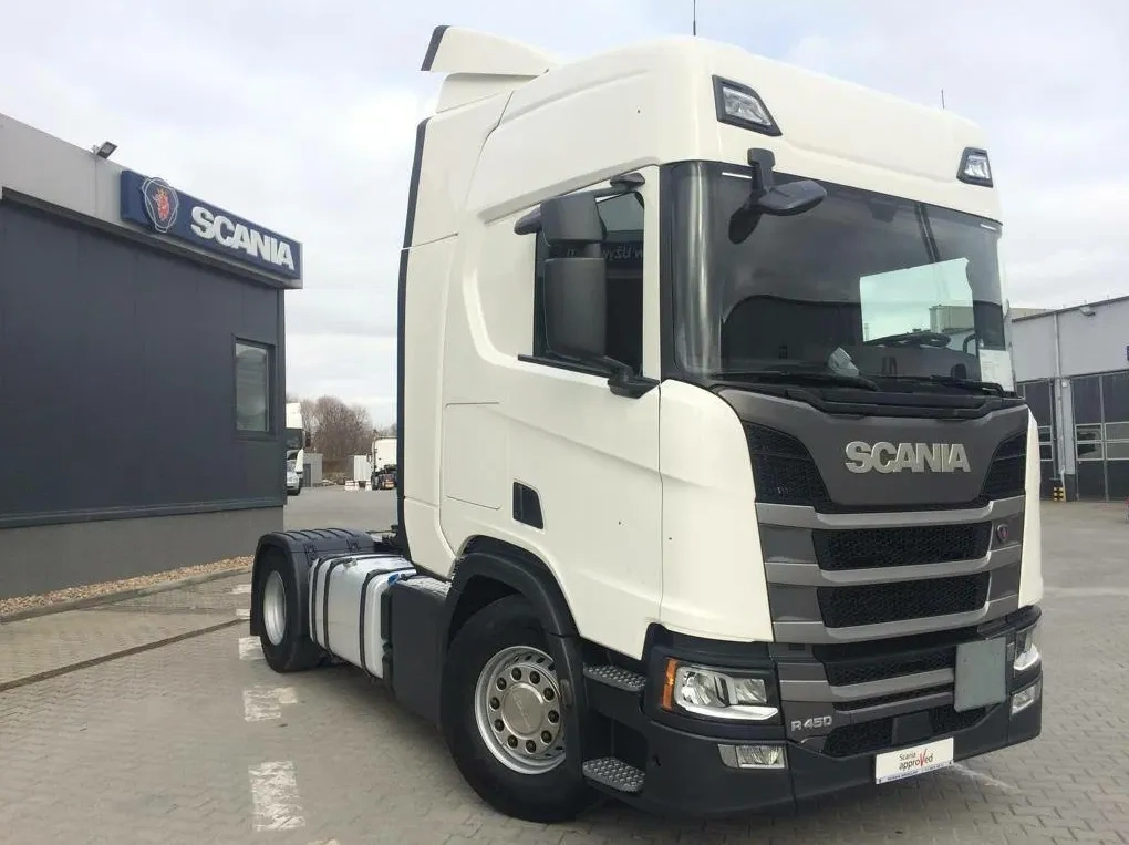 Тягач Scania R460