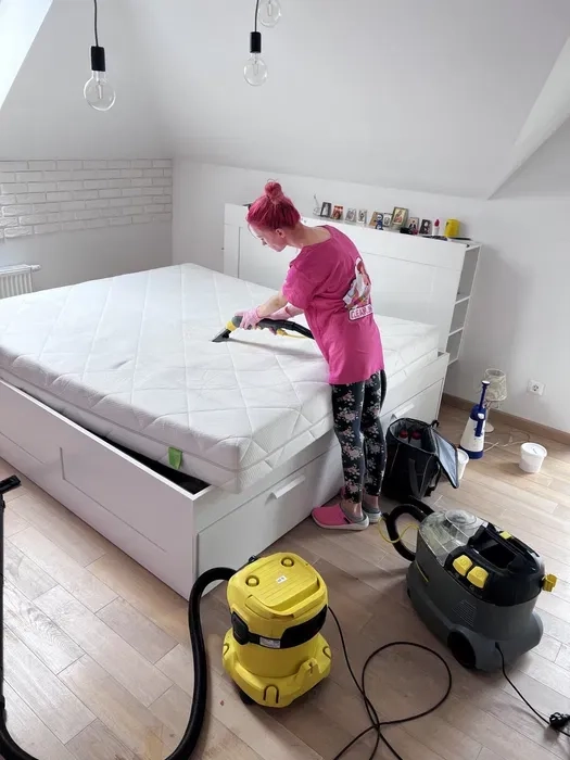 Хімчистка меблів