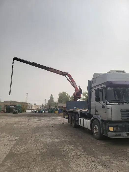 Послуги Кран-Маніпулятора: Швидка Доставка, Завантаження та Монтаж!