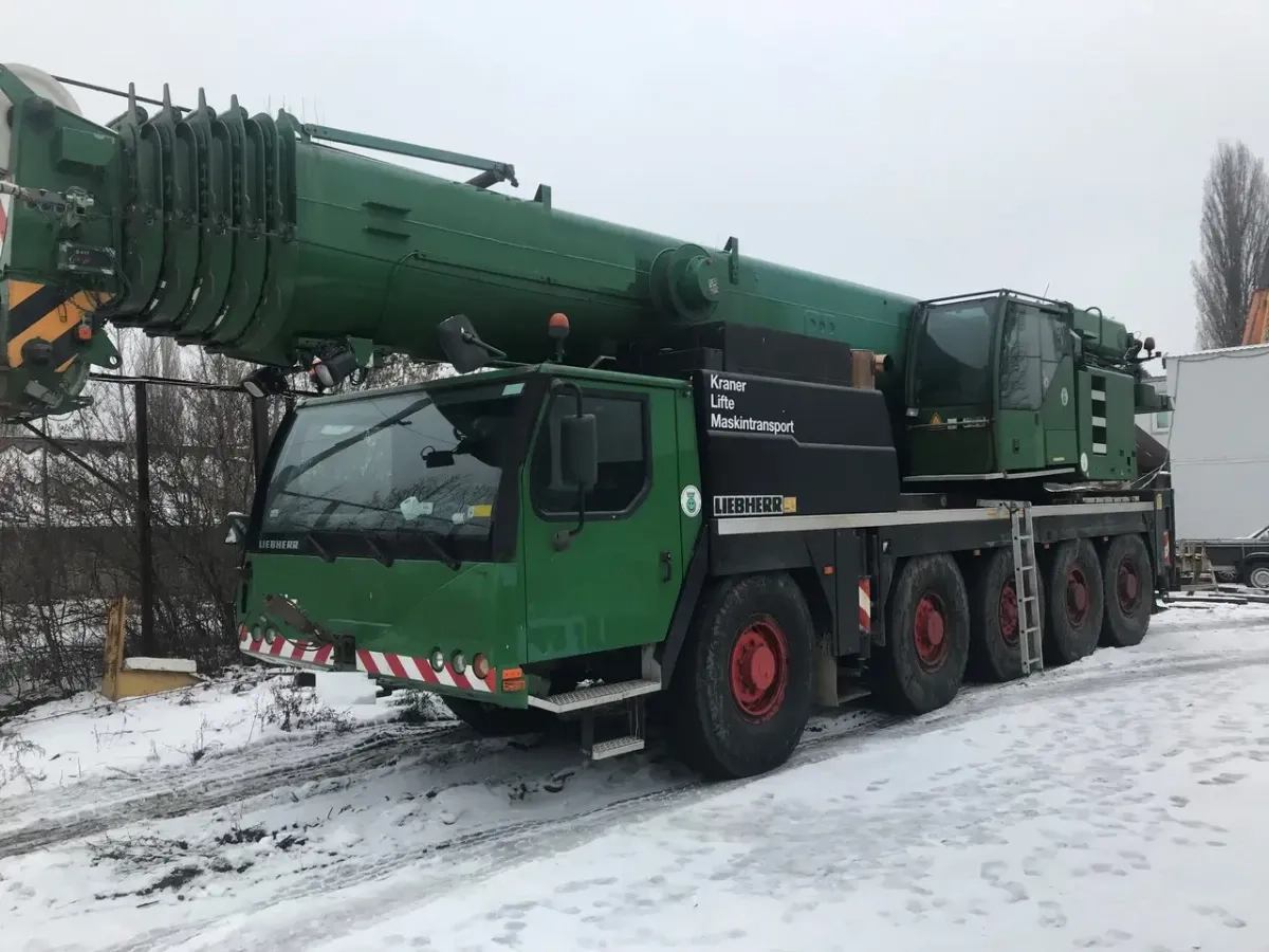 Мобільний кран Liebherr LTM 1100 (в/п 100т)