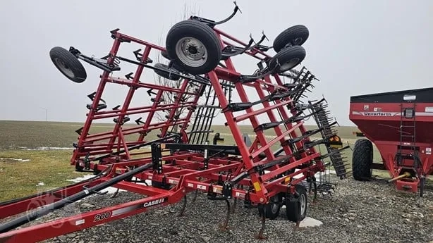 Культиватор CASE IH Tiger Mate (748)