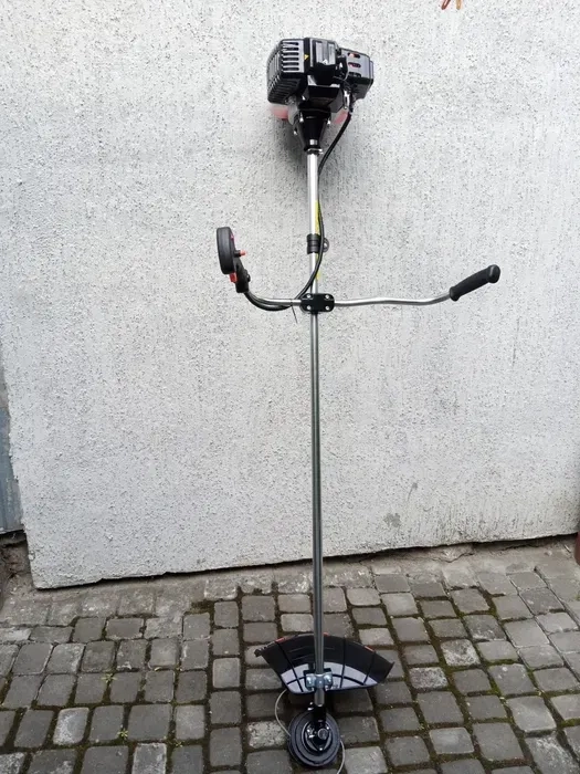 Тример бензиновий