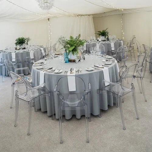 Столи - обладнання для весілля та інших заходів.