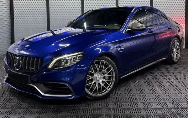 428 Mercedes-Benz C63s без водителя в Киеве