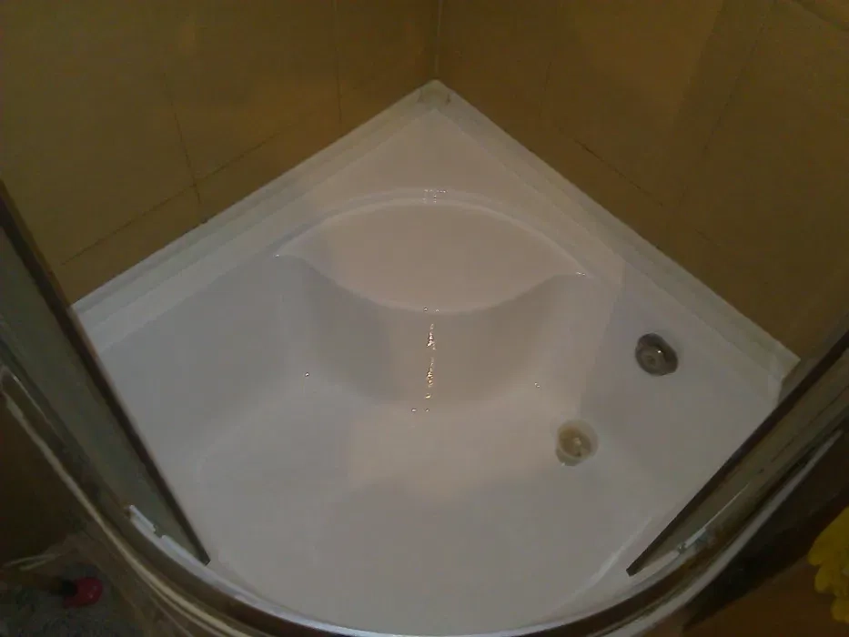 Проводимо реставрацію фарбування ВАНН. Різних Ванн чавуних бляшаних акрилових, душових, піддонів джакузі. Швидко якісно не дорого.