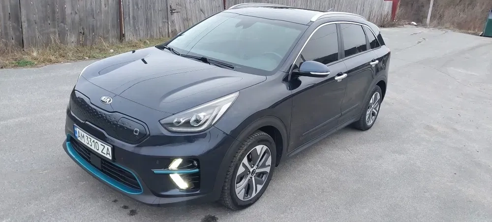 Таксі. Пасажирські перевезення, трансфер, авто з водієм.