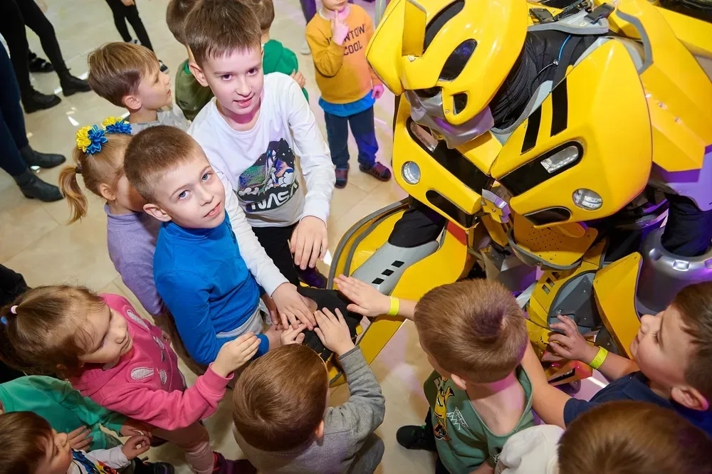 Аніматори , Випускні, кріошоу, фокусники , піньяти