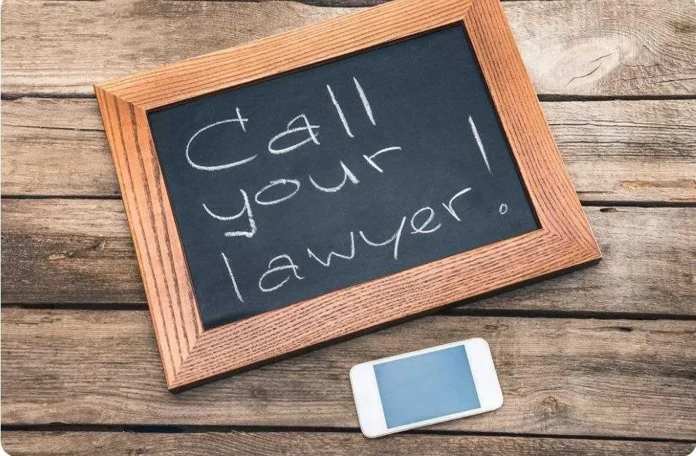 Адвокати, юристи. Безкоштовні консультації військовим