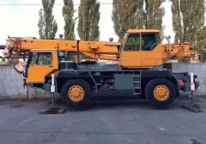 Liebherr LT 1025