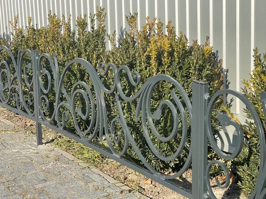 Металеві вироби, художня кавка, решітки, сходи, ворота та інше