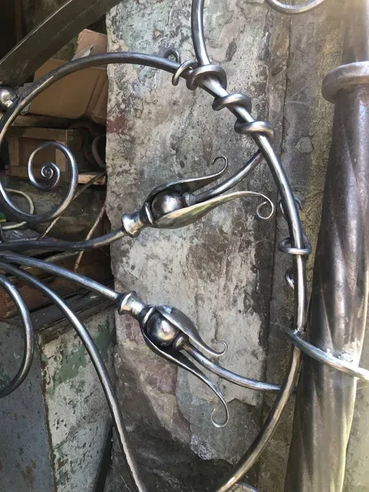 Металеві вироби, художня кавка, решітки, сходи, ворота та інше