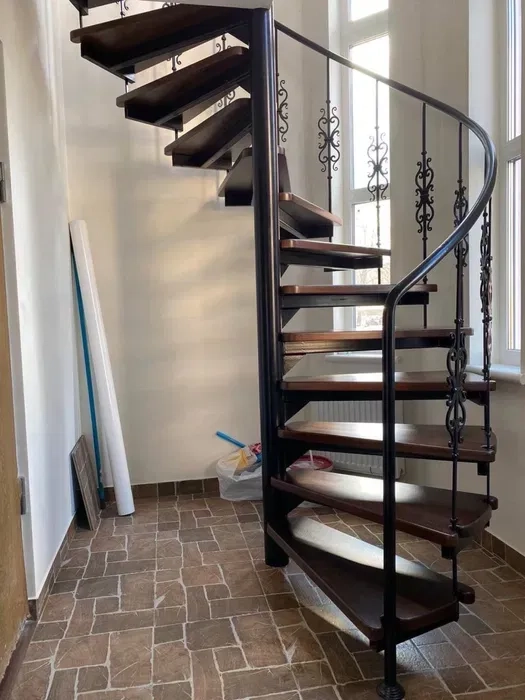 Металеві вироби, художня кавка, решітки, сходи, ворота та інше