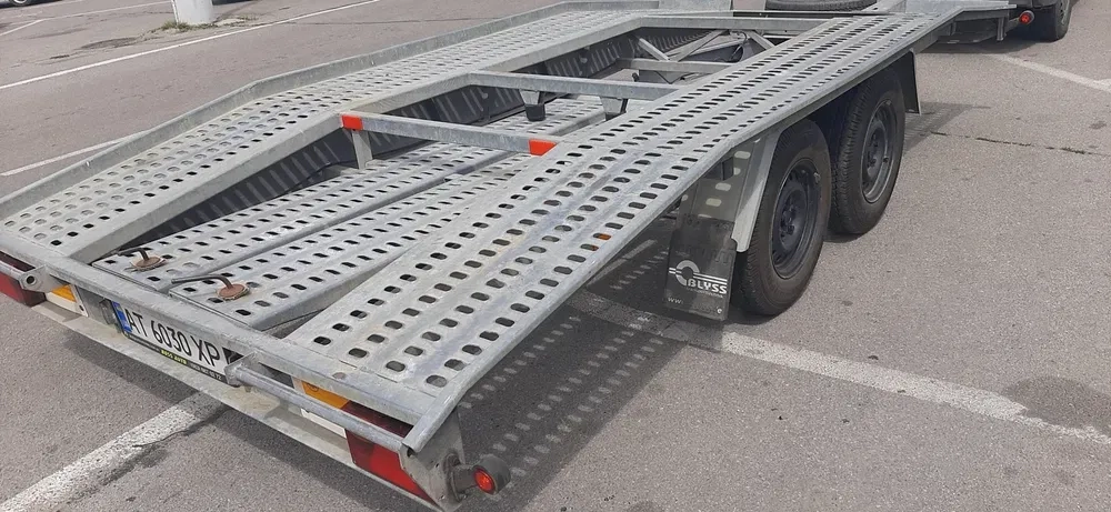 Лафет евакуатор автовоз до 2.5т