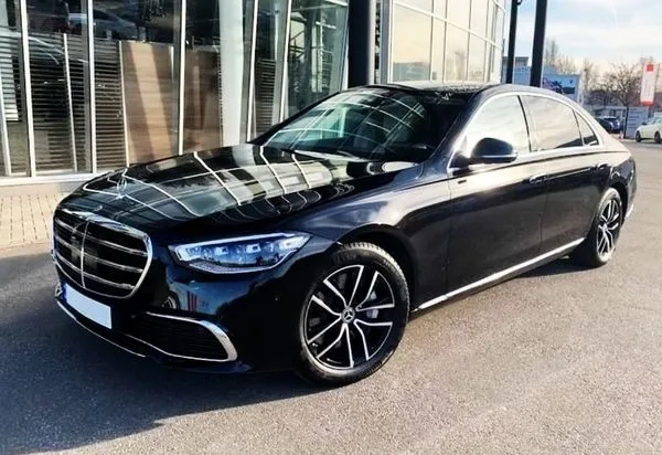 322 Mercedes 223 S-класу з водієм на весілля 