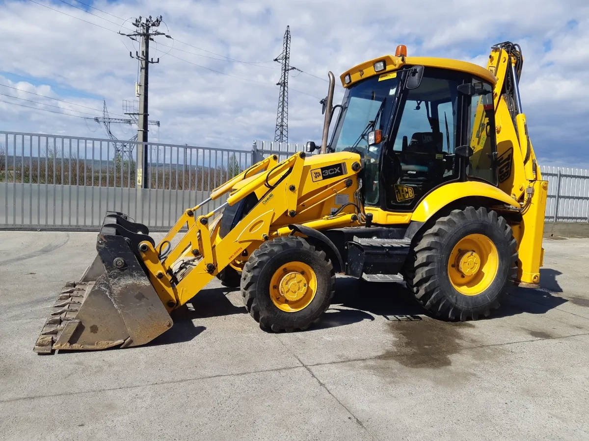 Екскаватор JCB3cx гідромолот ямобур