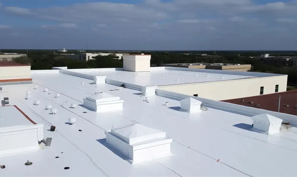 Монтаж плоских дахів, ціни в районі 100 грн/м2