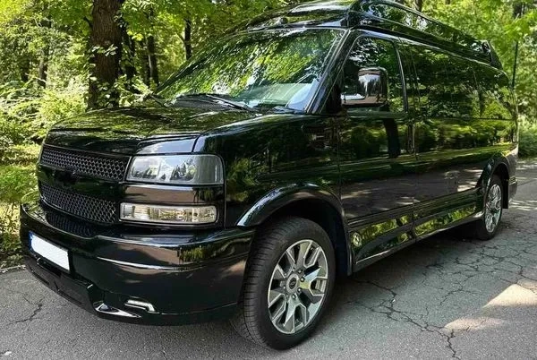378 Мікроавтобус на весілля Chevrolet Express