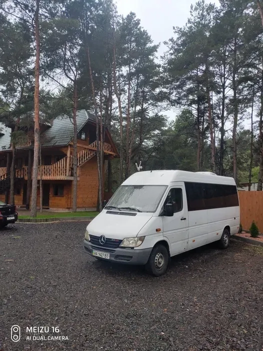 Автобус мікроавтобус на 18 місць з водіем пасажирські перевезення