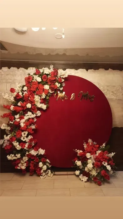Арки весільні ,фотозони ,ростові квіти ,оформлення свят
