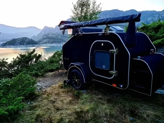 Кемпер XLine premium з наметом