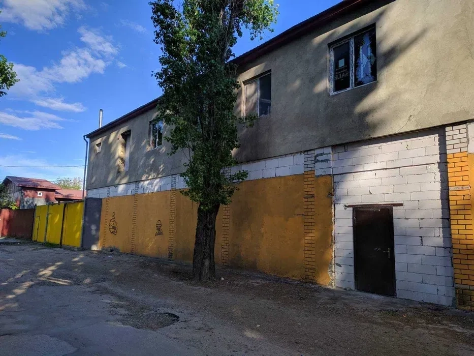 Виробниче приміщення: всі комунікації. [ Площа 146 ] м²