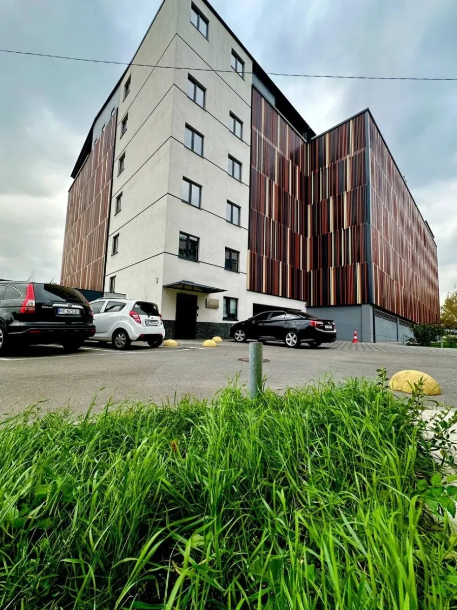 Паркомісце від власника: зручно та вигідно