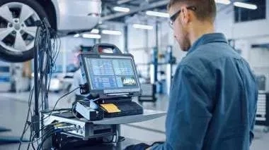 Комп'ютерна діагностика автомобілів. Всі марки та моделі. Поміч ШІ.