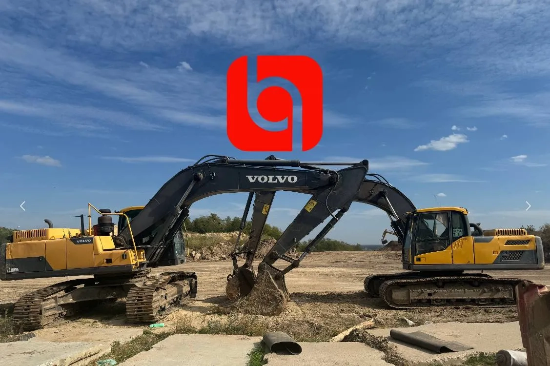 Послуги повно поворотного екскаватора VOLVO 220
