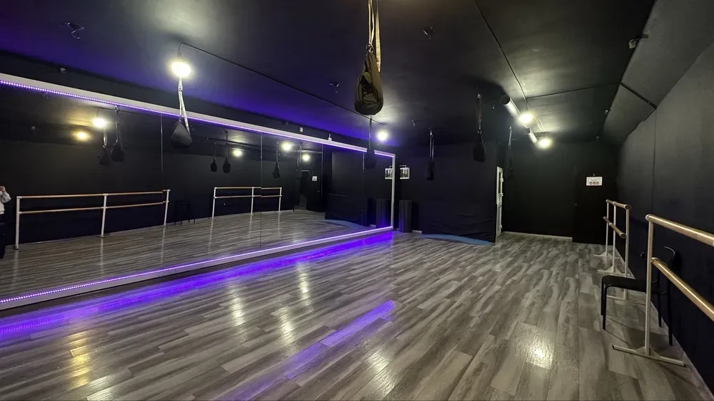 Зал для занять у Вінниці Проспект Космонавтів, 53