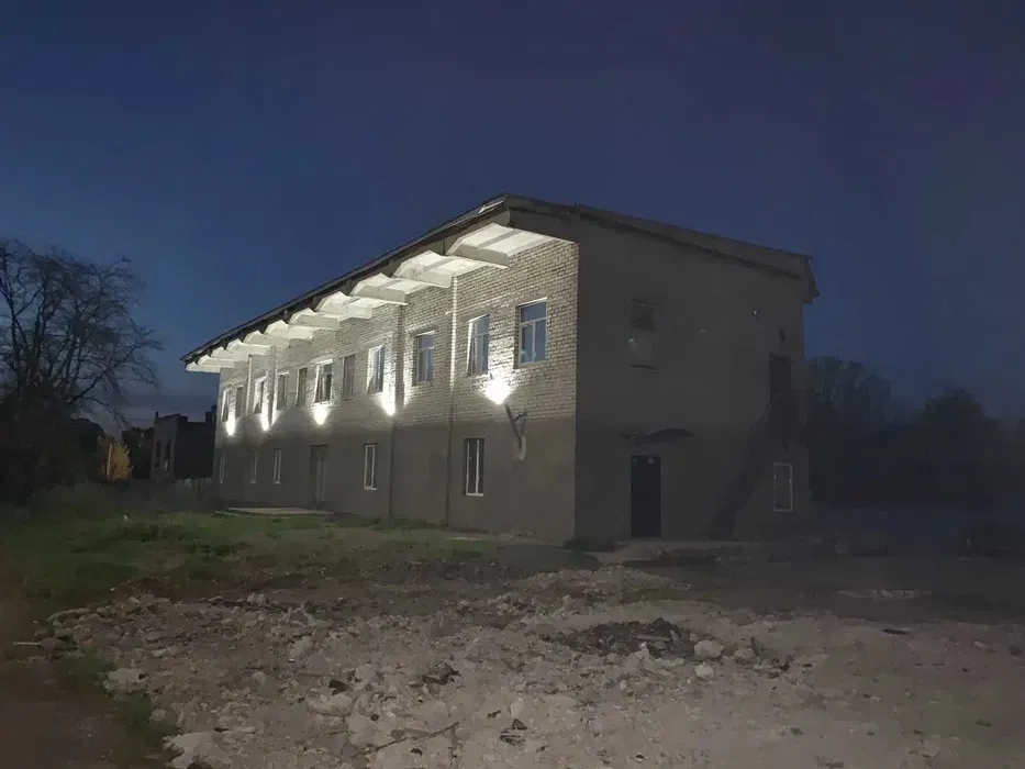 Автостоянка для вантажного транспорту