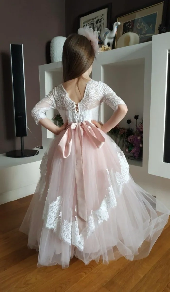 Святкові дитячі сукні