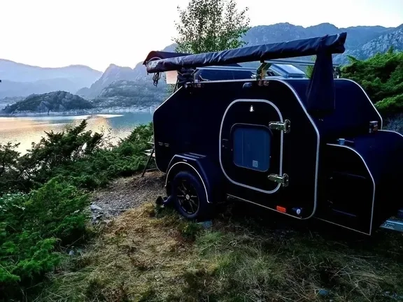 Кемпер XLine premium з наметом