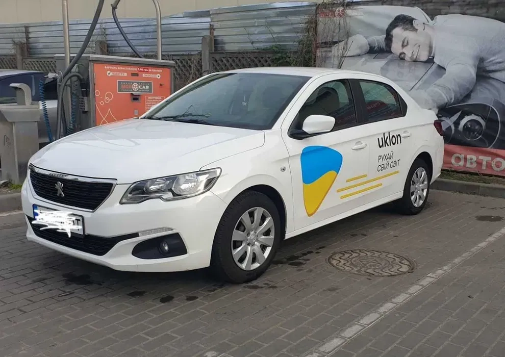 Авто під таксі та особисті цілі 2017року 9л газу/100км