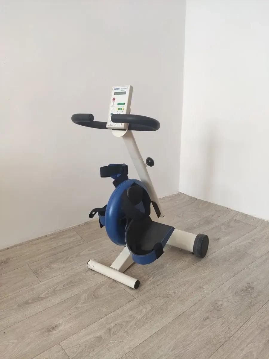 Ортопедичний пристрій для відновлення ніг Мотомед віва 1