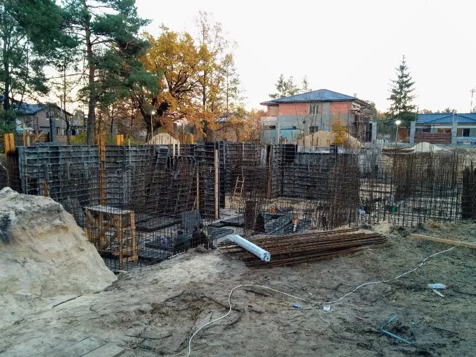 Легка опалубка для стін, колон та перекриття