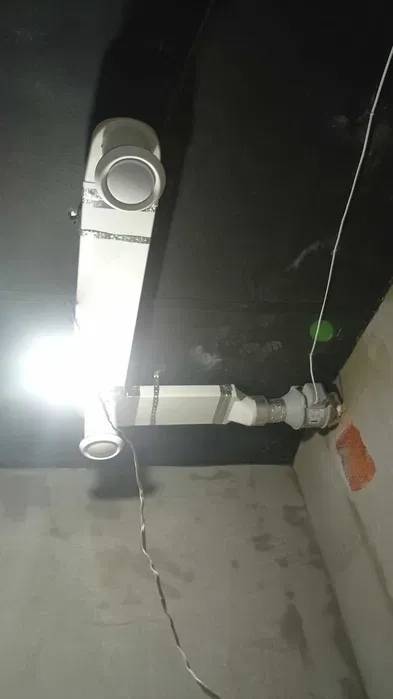 Монтаж побутового та комерційного вентиляційного обладнання