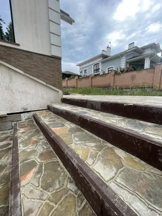 Укладання тротуарної плитки