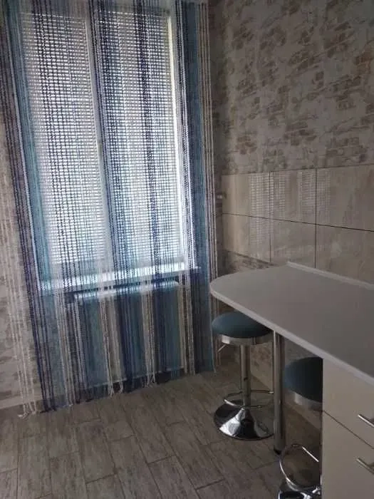 1-к. квартира нова, красива