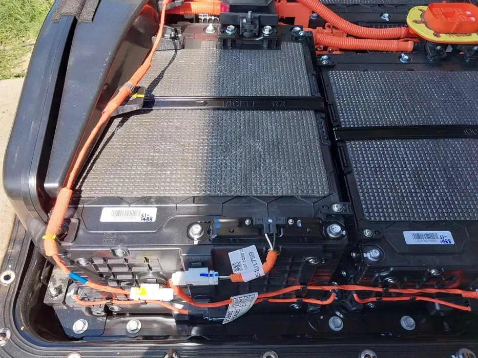 Ремонт . Перепаковка батарей Kia Soul і Nissan Leaf , kangoo