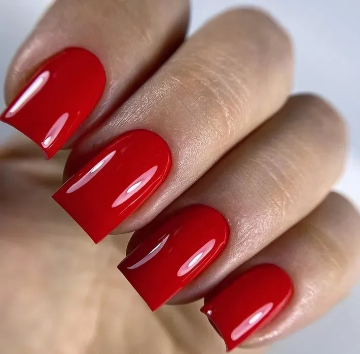 Ідеальні Нігті у Вишневому: Манікюр, Педикюр, Нарощування