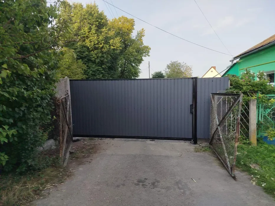 Виготовлення відкатні, розпашні, ворота на замовлення!