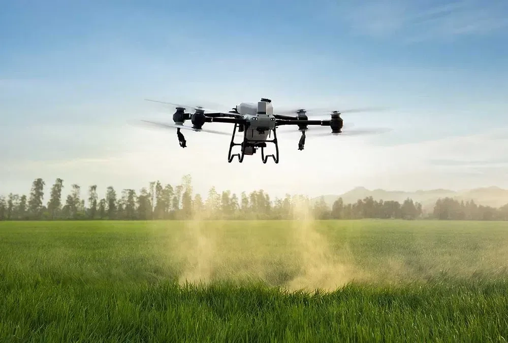 Десикація, Внесення ЗЗР агродронами - швидко, точно, без колії